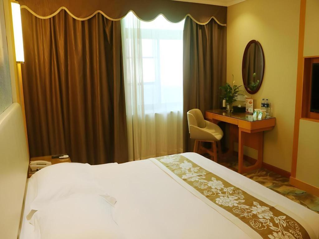Greentree Inn Guangzhou Panyu Chimelong Happy World Business Hotel Экстерьер фото