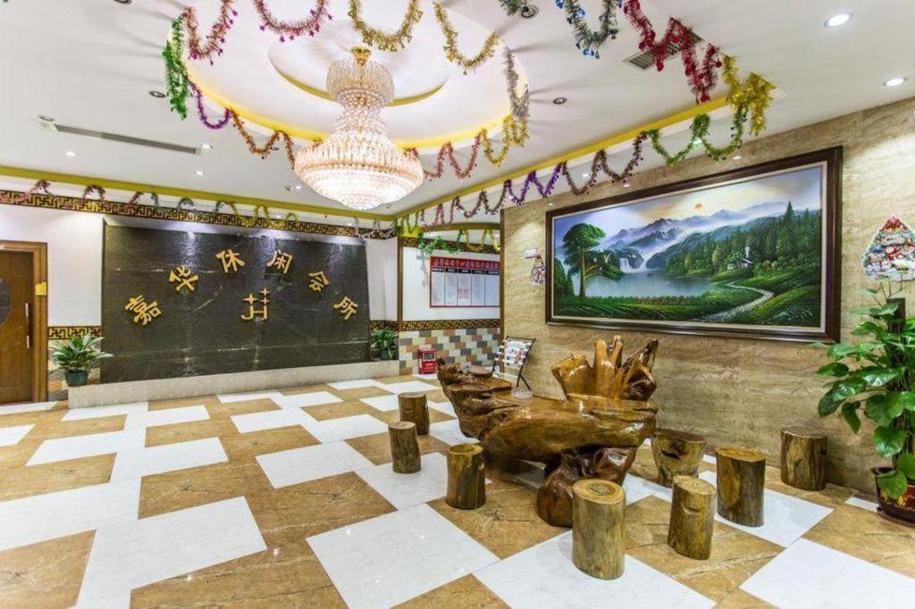 Greentree Inn Guangzhou Panyu Chimelong Happy World Business Hotel Экстерьер фото